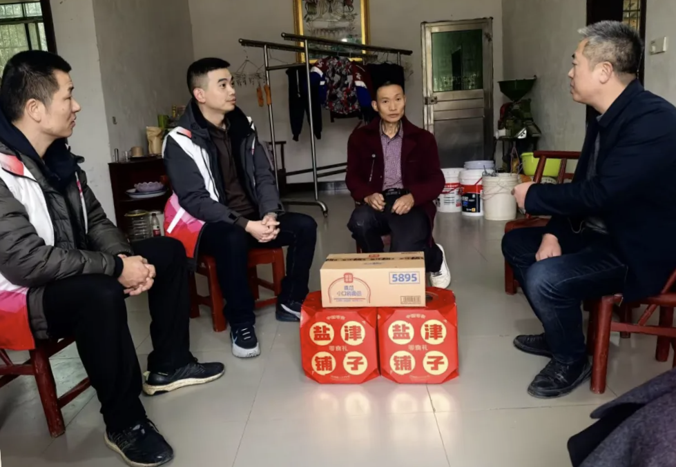 津彩紛呈 喜迎新春:鹽津黨委2025新春慰問系列活動 津彩紛呈 喜迎新春:鹽津黨委2025新春慰問系列活動